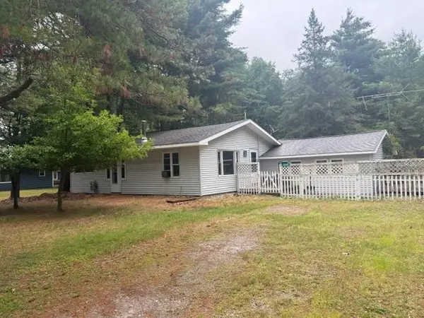 1008 Clifford, EastTawas, MI 48730