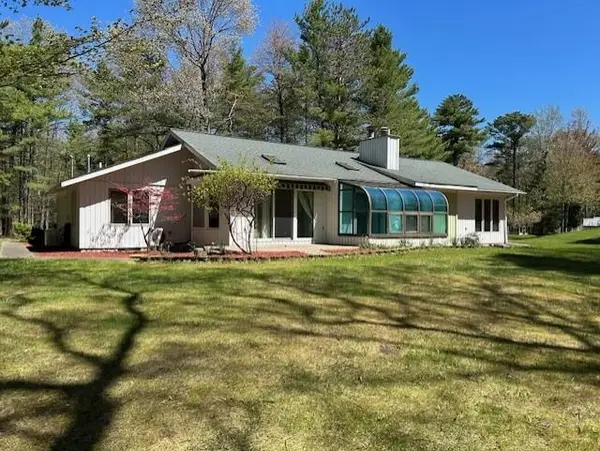 1095 E Lincoln, EastTawas, MI 48730