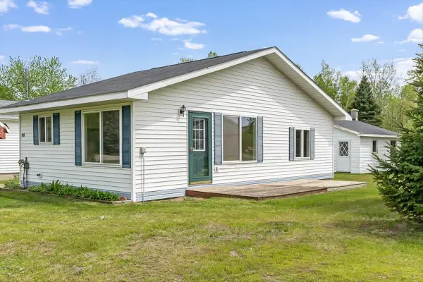 418 East Main, Hale, MI 48739
