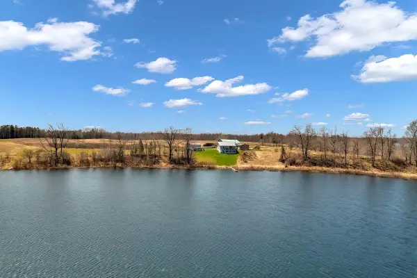 4374 E County Line, Hale, MI 48739