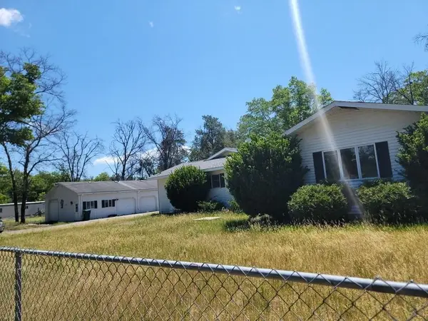 1694 Possum Track DR, Alger, MI 48610