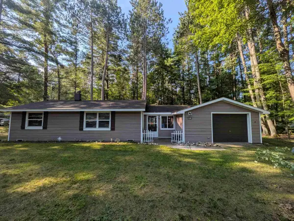 4019 E Higgins Lake, Roscommon, MI 48653