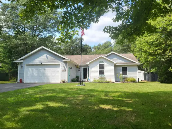 6797 Lakewood, Oscoda, MI 48750