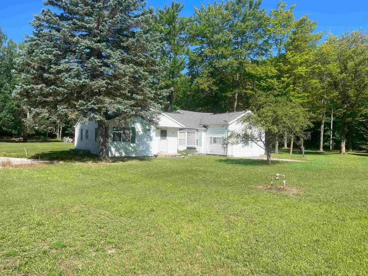5200 S Huron, Standish, MI 48658 - #1