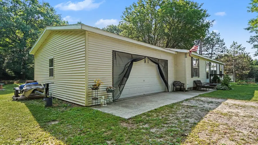 1126 Schemp, Lupton, MI 48635 - #3