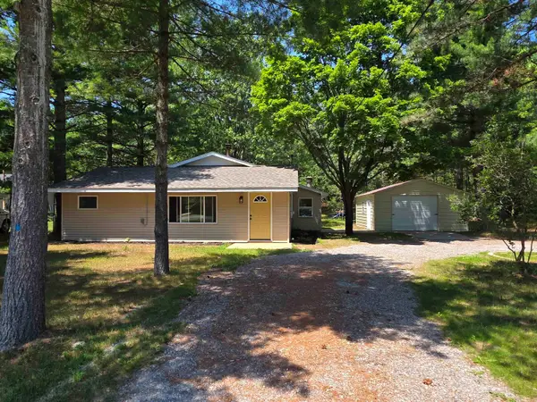 1137 Wintergreen, EastTawas, MI 48730