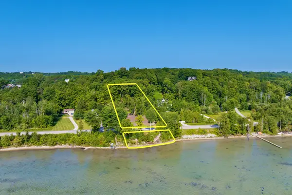 4800 S West Bay Shore, SuttonsBay, MI 49682