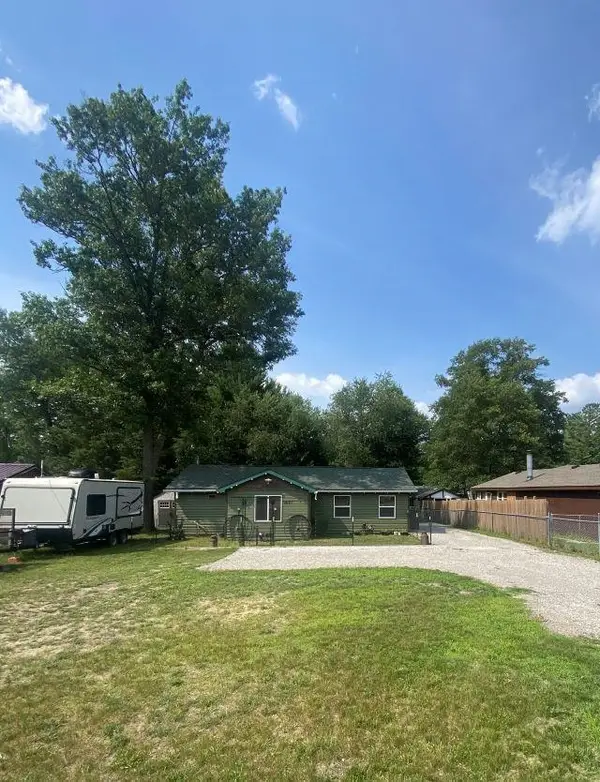 9097 Superior, StHelen, MI 48656