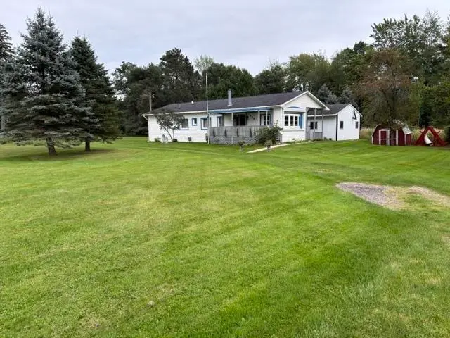 509 Bridge ST, East Tawas, MI 48730 - #3