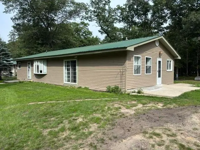 21 W Oak ST, Sims, MI 48703 - #2