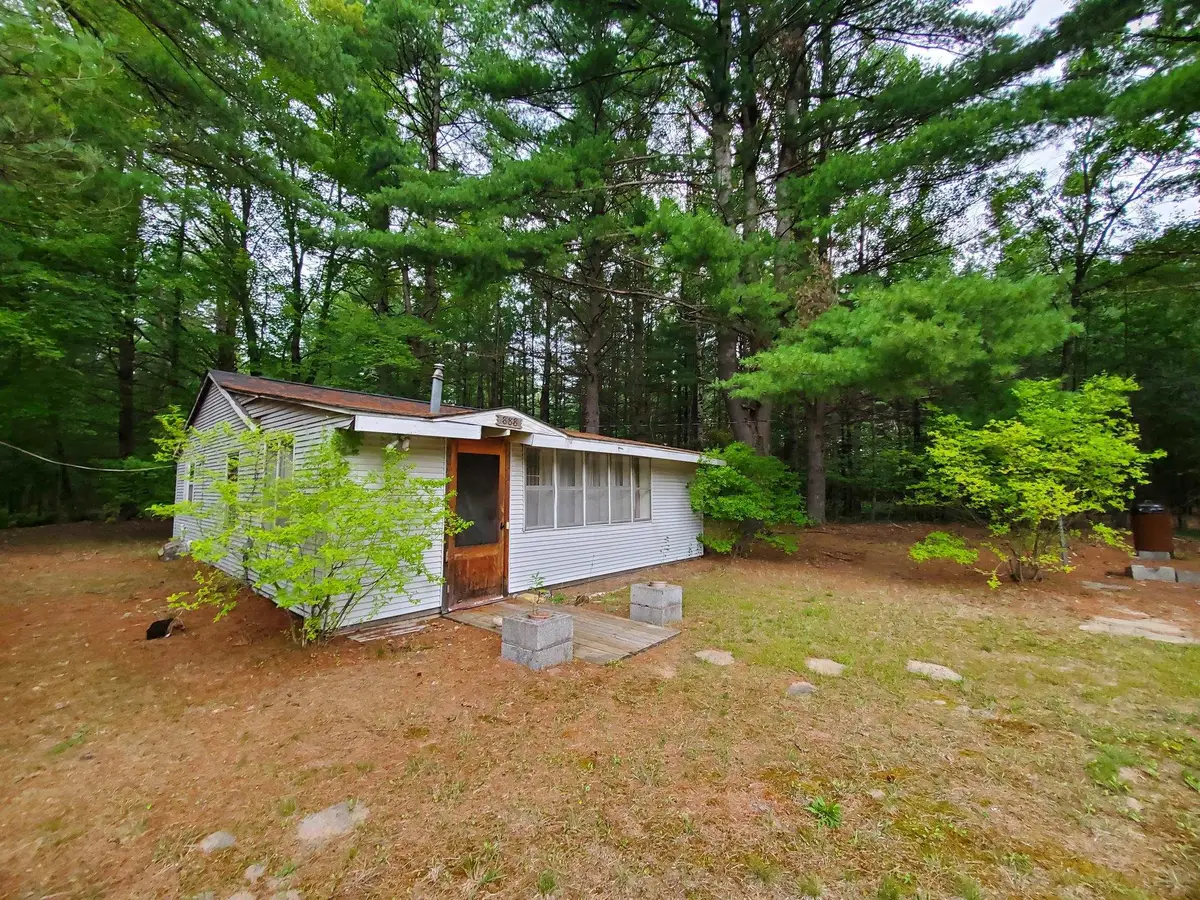 888 W Greenwood RD, Alger, MI 48610 - #1
