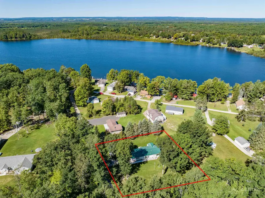 255 East Side, Lupton, MI 48635 - #2