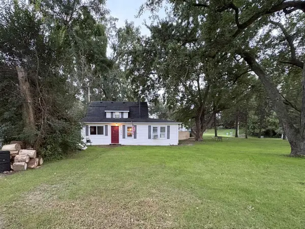 1430 3rd, Howell, MI 48843