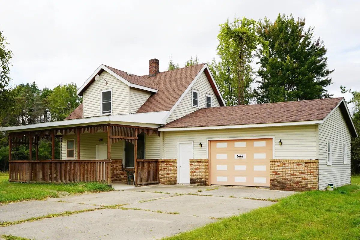 5260 Townhall RD, Hale, MI 48739 - #1