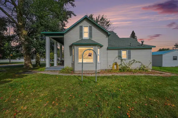 201 6th, TawasCity, MI 48763