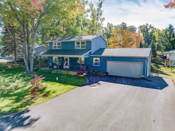 1558 Fawn Lake, WestBranch, MI 48661