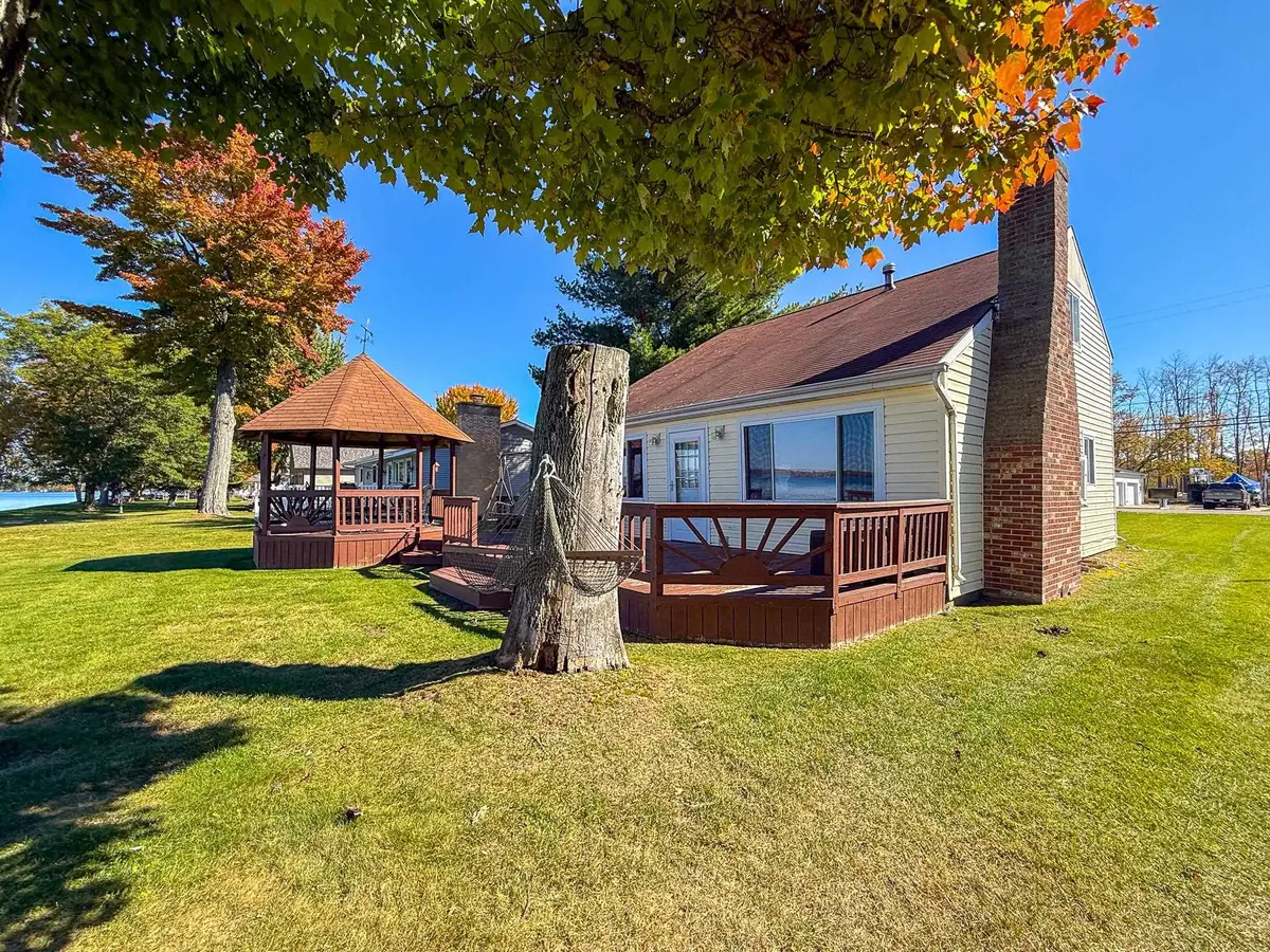 2267 Long, Lake, MI 48629 - #1