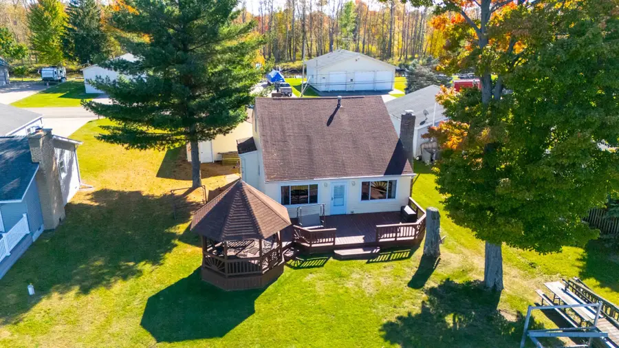 2267 Long, Lake, MI 48629 - #3