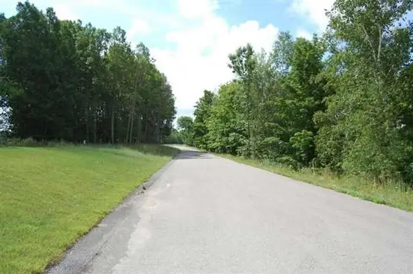 282 Lakeview, Kewadin, MI 49648
