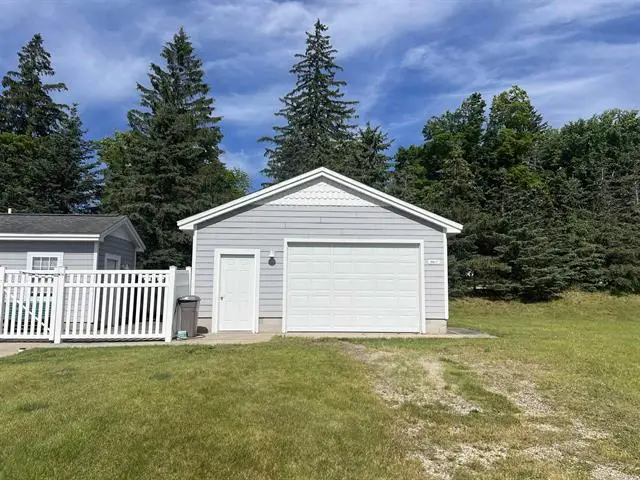 2817 W Shore DR, Central Lake, MI 49622 - #1