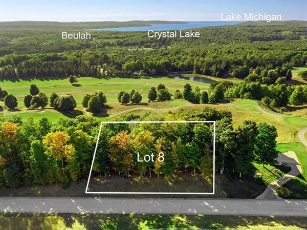 008 Heather Ridge, Beulah, MI 49617