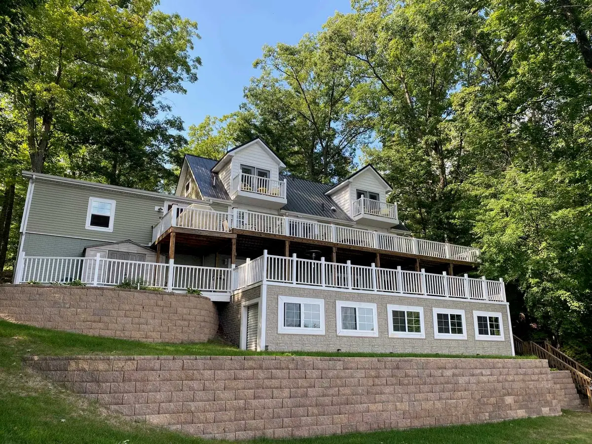 506 McLachlan, Evart, MI 49631 - #1