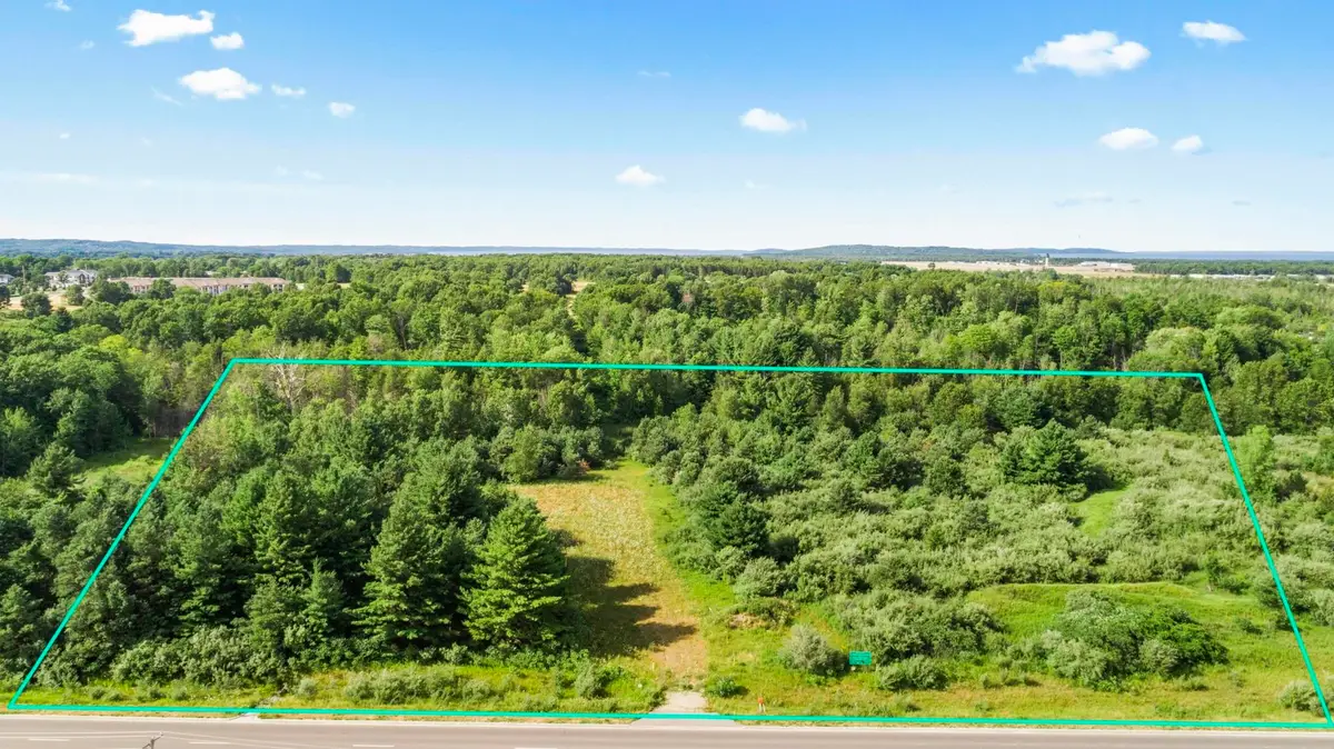 00 W Hammond, Traverse City, MI 49686 - #1