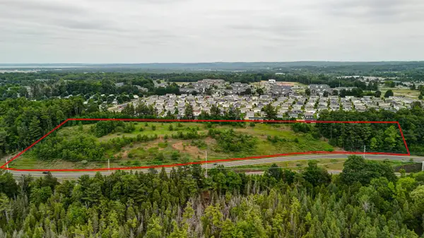 2050 N Keystone, TraverseCity, MI 49686
