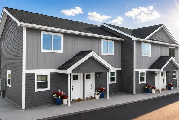 3792 Woodgate, TraverseCity, MI 49686