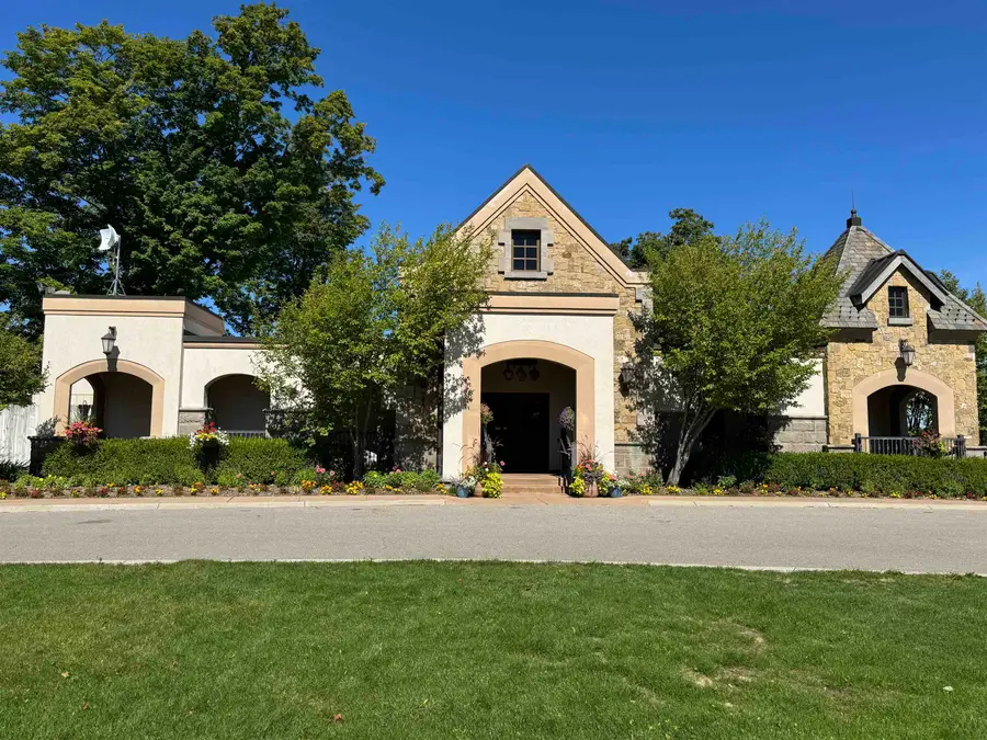 4867 Prestwick CT, Williamsburg, MI 49690 - #2