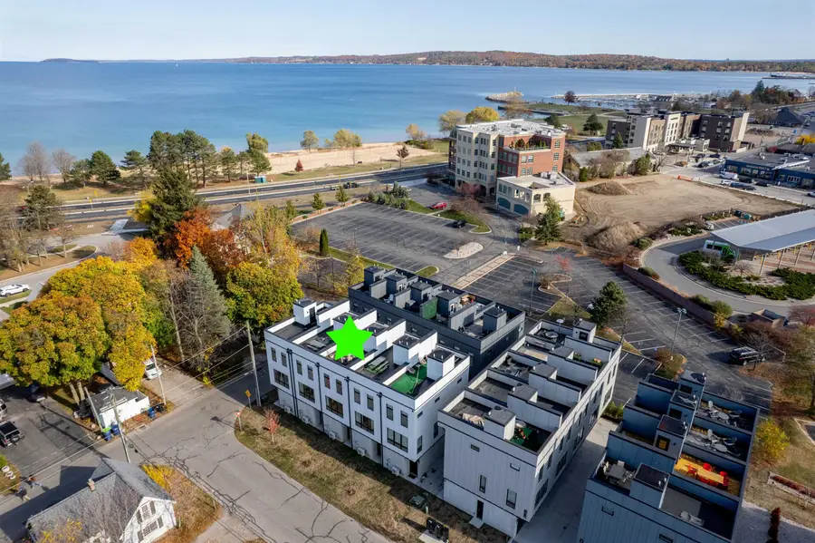 208 Gillis, Traverse City, MI 49684 - #2