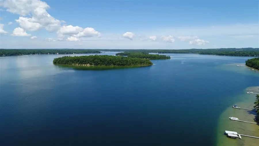 1335 W Outer, Long Lake, MI 49685 - #3