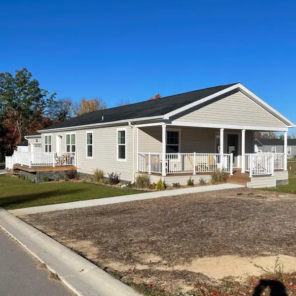 1399 New Horizons, TraverseCity, MI 49686