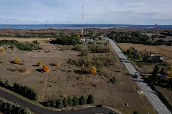 E Traverse, TraverseCity, MI 49684