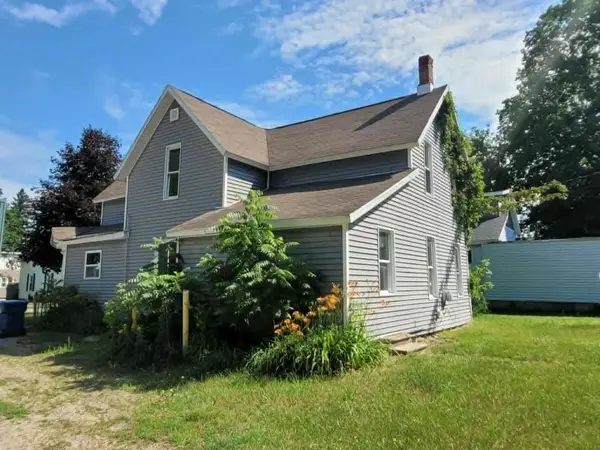 218 E River, Cadillac, MI 49601