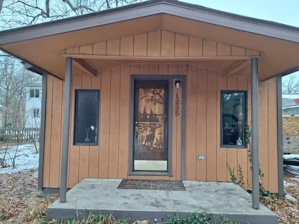 1235 Oakland, TraverseCity, MI 49686