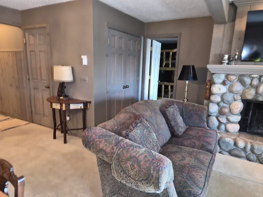 4633 N Crossover DR, Bellaire, MI 49615 - #2