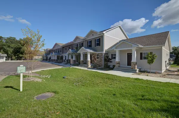 1502 Simsbury, TraverseCity, MI 49686