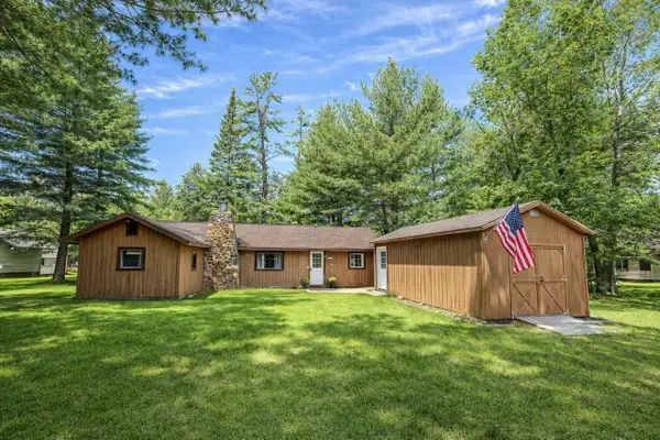 2706 Newatch AVE, Grayling, MI 49738