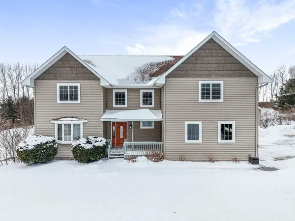 1474 S Montmorency LN, SuttonsBay, MI 49682