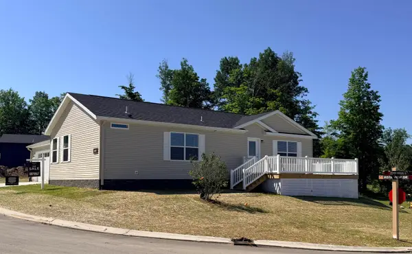 2111 Vista View DR, TraverseCity, MI 49686