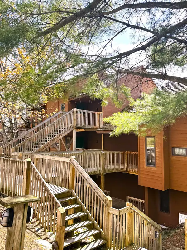 4761 N Crossover, Bellaire, MI 49615