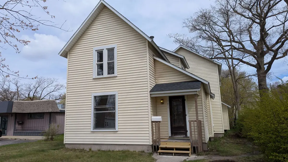 611 E Eighth, Traverse City, MI 49686 - #1