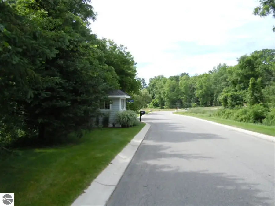 843 Wind Drift, Garfield, MI 49684 - #2