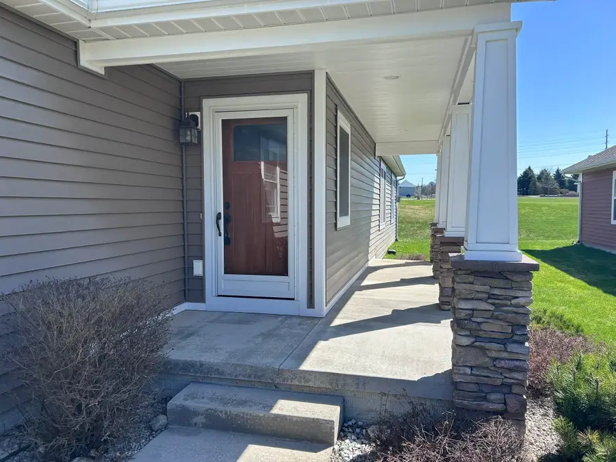 2096 Chrystal Ridge, East Bay, MI 49686 - #2