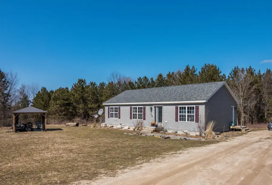 11782 Brettonwood Heights, Milton, MI 49676 - #3