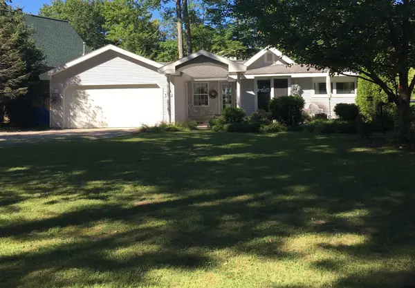 141 Birchwood AVE, TraverseCity, MI 49686