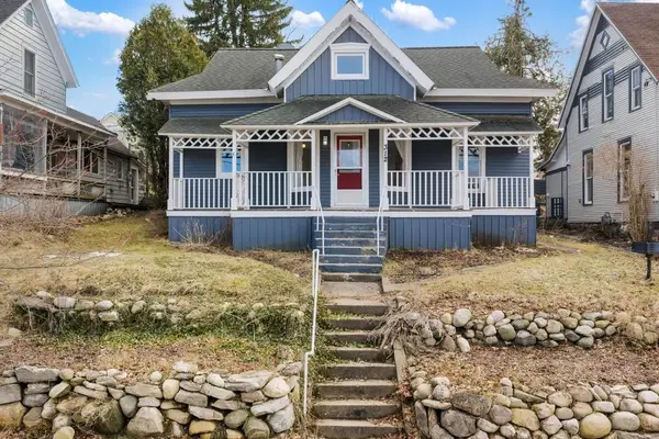 312 Grove, Petoskey, MI 49720
