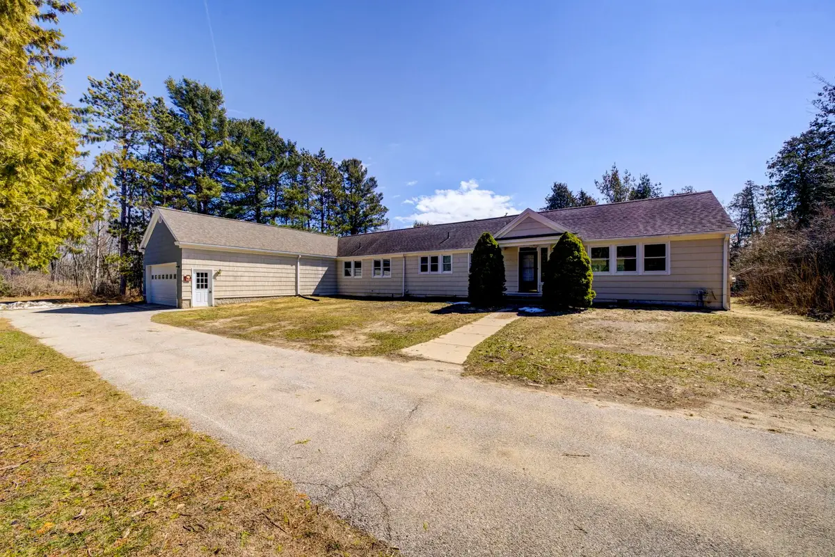 974 N Mill ST, Northport, MI 49670 - #1