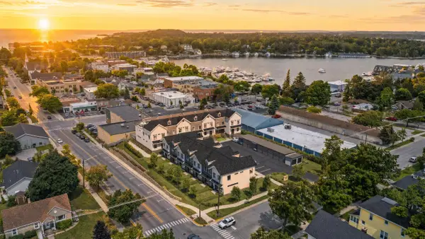 3 Uptown, Charlevoix, MI 49720